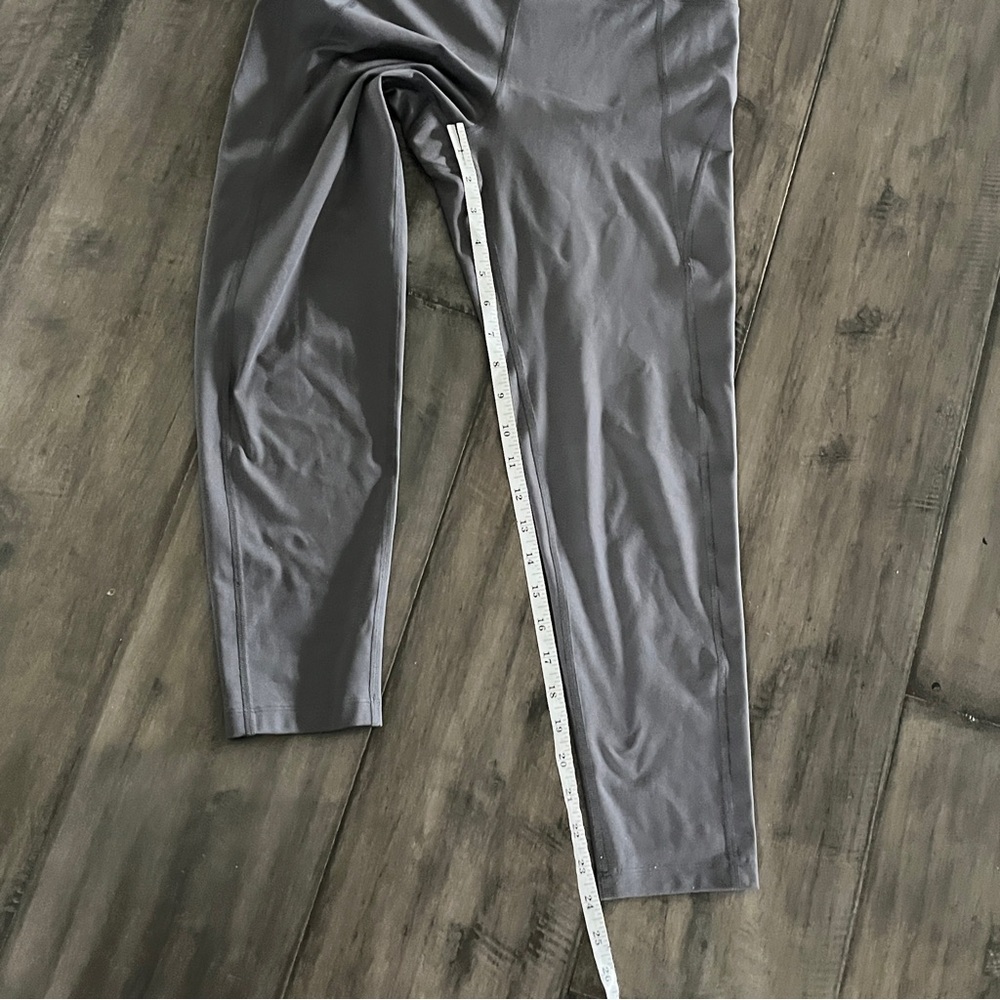 Girlfriend Collective Compressive Gray Leggings - Size Medium - Picture 9 of 14